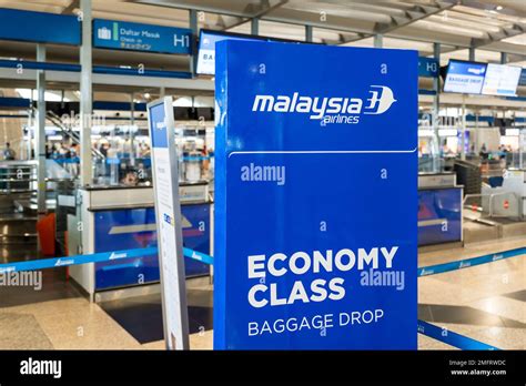 malaysia airlines check in counter open time